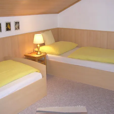 Haus Peer Apartamento *