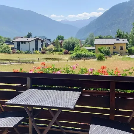 Haus Peer 아파트 *